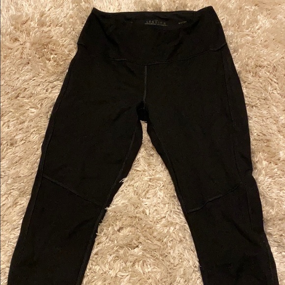 WHBM instantly slimming legging - Picture 2 of 3